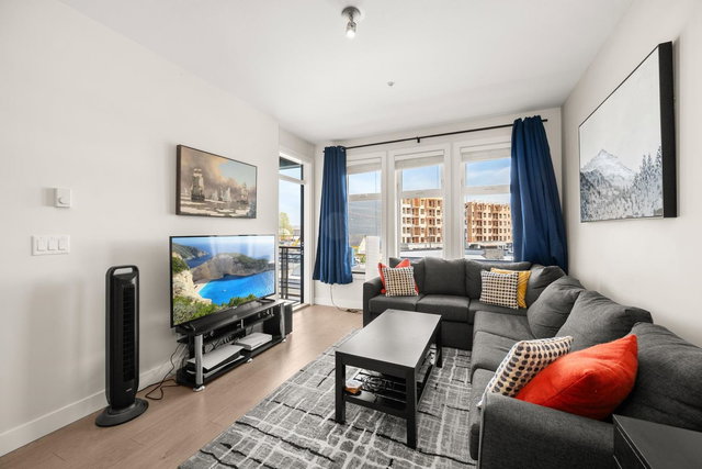 309 - 20078 Fraser Highway