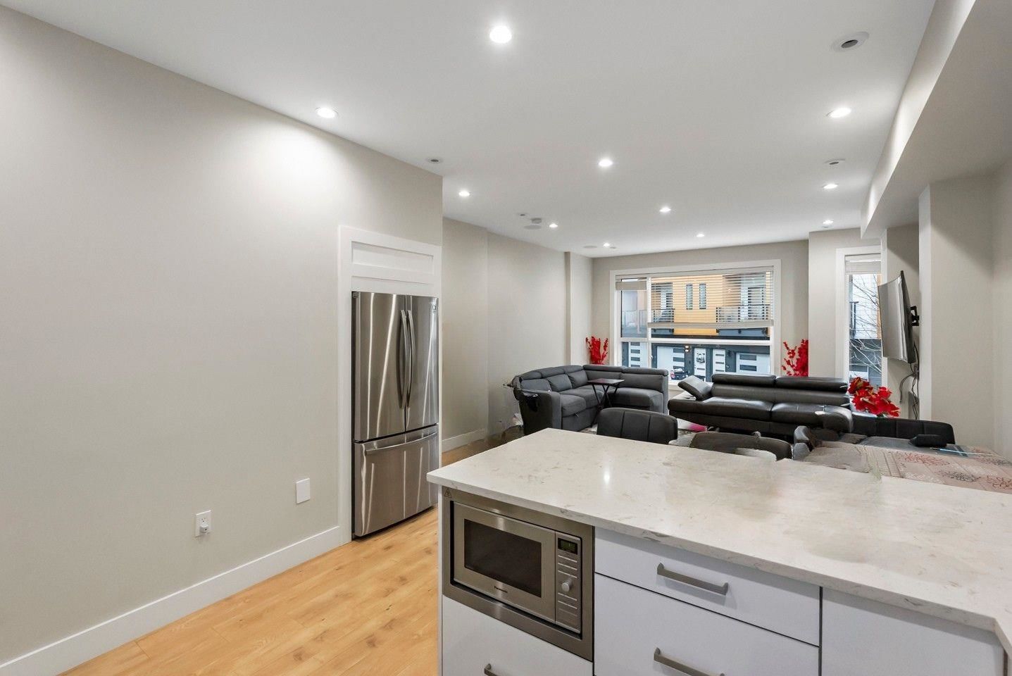 Listing Image 15