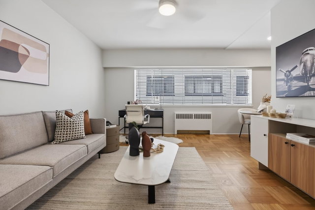 207 - 1879 Barclay Street