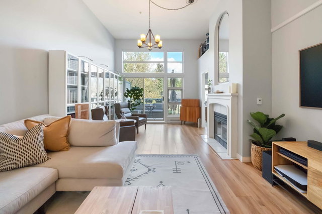 606 - 301 Maude Road