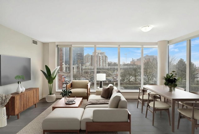 613 - 1618 Quebec Street