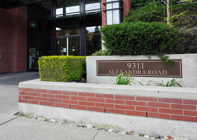 322 - 9311 Alexandra Road