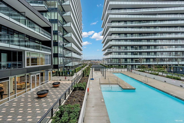 909 - 5520 Mcnaughton Road