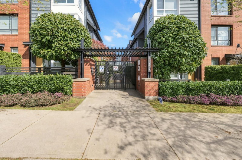 6868 Burlington Avenue #18, Burnaby, British Columbia