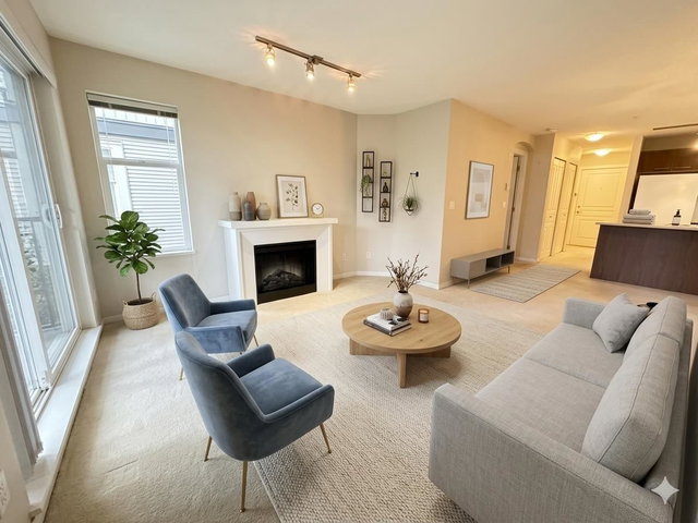 313 - 4833 Brentwood Drive