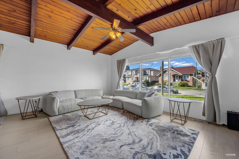 7750 15th Avenue, Burnaby, V3N 1W5 | Image 2