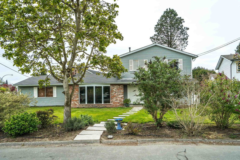 5463 50 Avenue