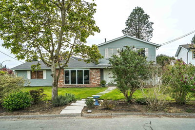 5463 50 Avenue | Ladner | Image