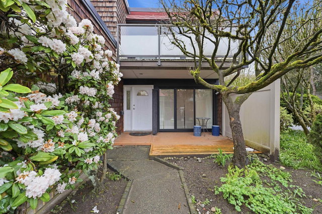 4290 Bridgewater Crescent