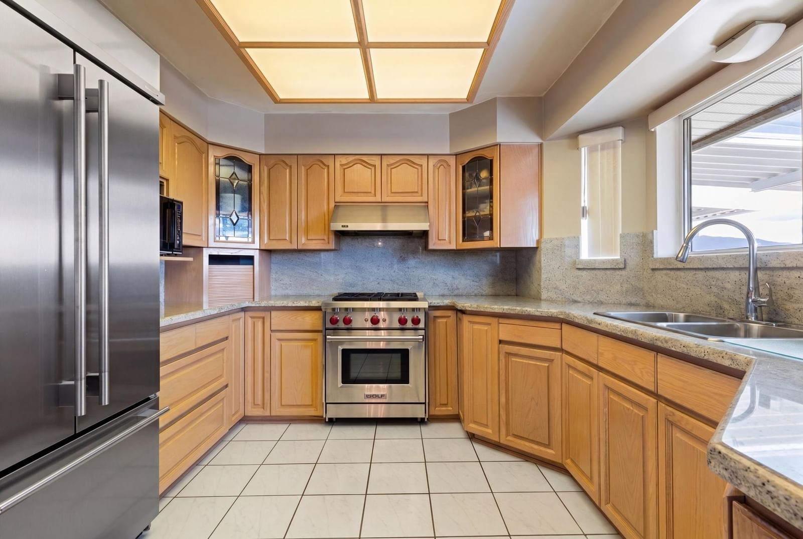 Listing Image 4