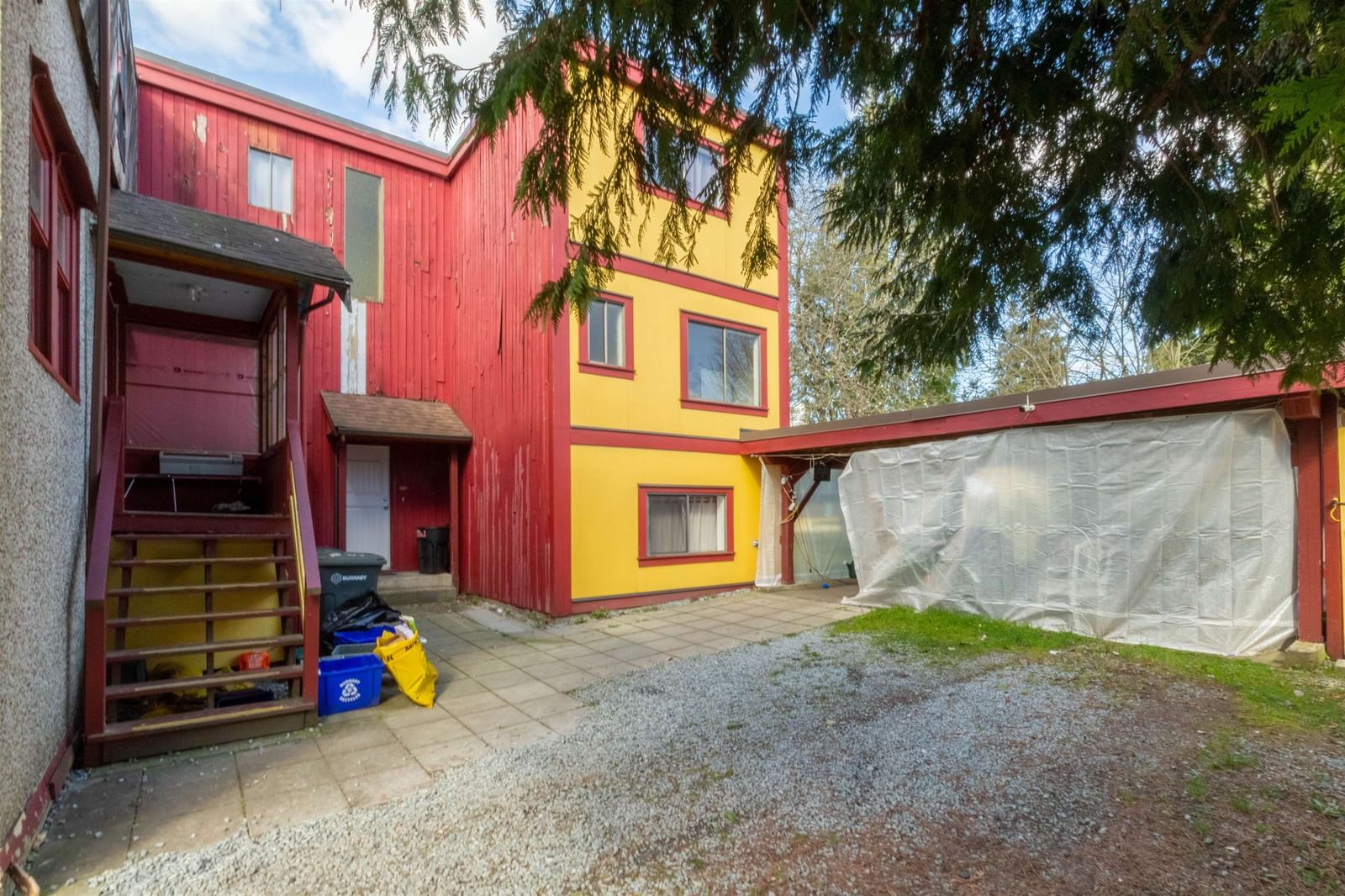 Listing Image 6