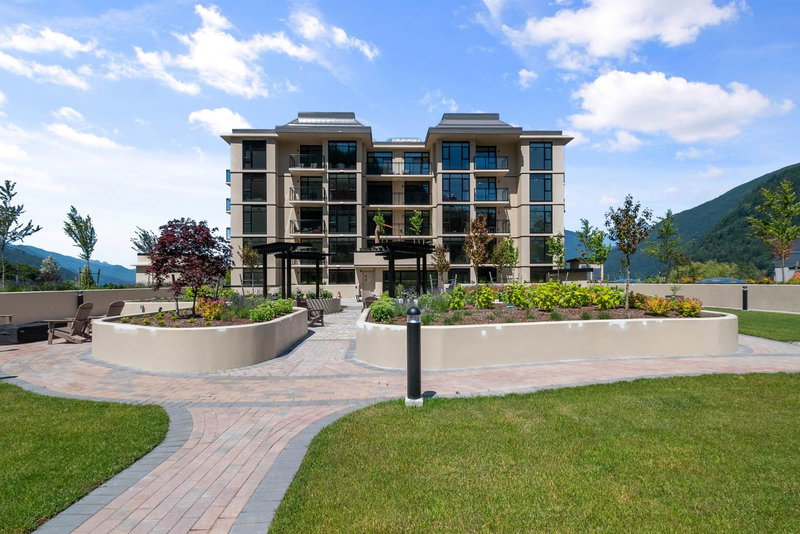 605 - 120 Esplanade Avenue, Harrison Hot Springs, V0M 1K0 | Image 2