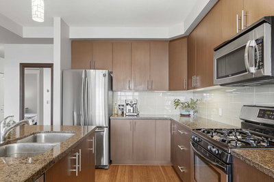 210 - 6077 London Road | Richmond | Image