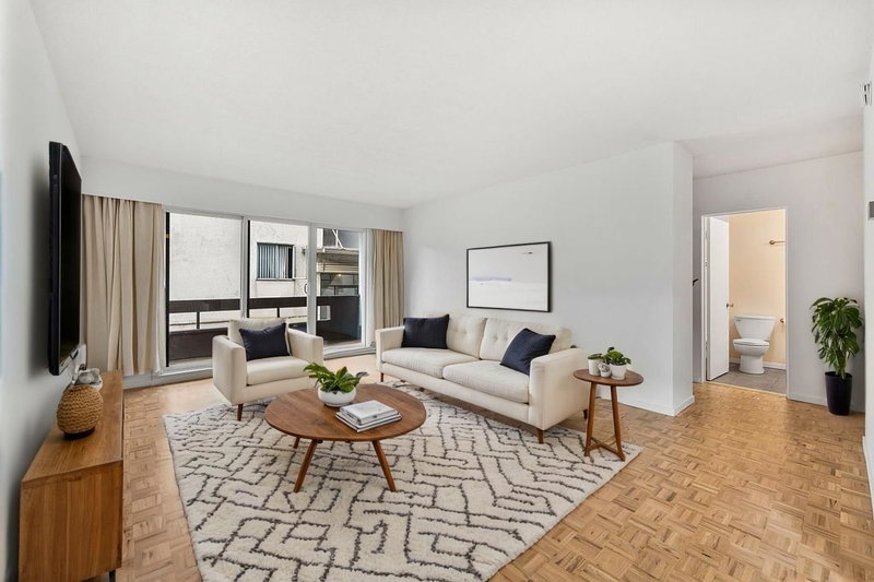 2025 2nd Avenue W #305, Vancouver, British Columbia