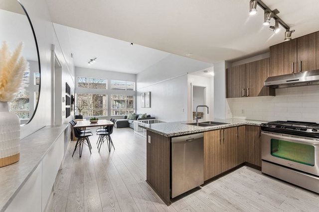 413 - 3156 Dayanee Springs Boulevard