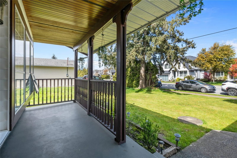 16954 60 Avenue, Surrey, V3S 1T2 | Image 2