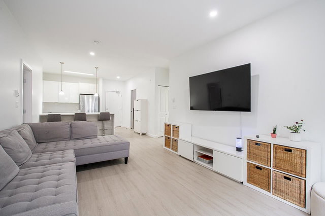 110 - 225 Francis Way