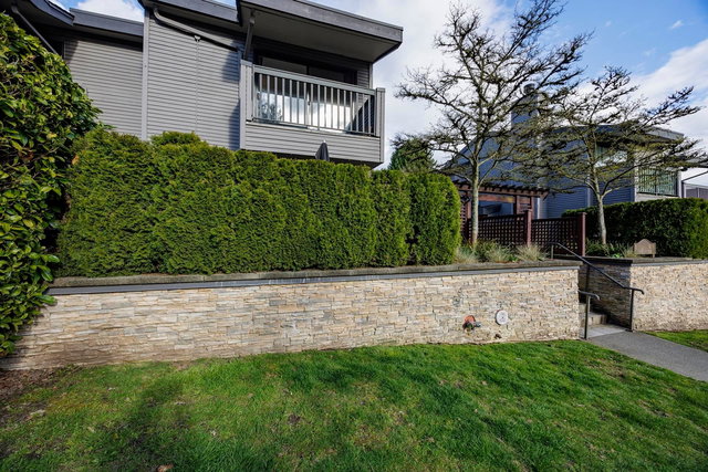 3132 Lonsdale Avenue