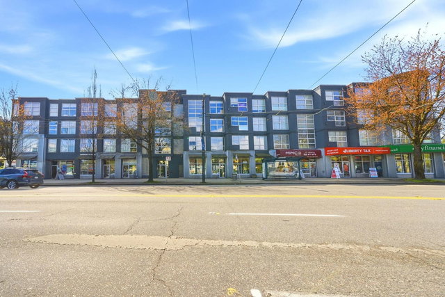 309 - 418 Broadway E