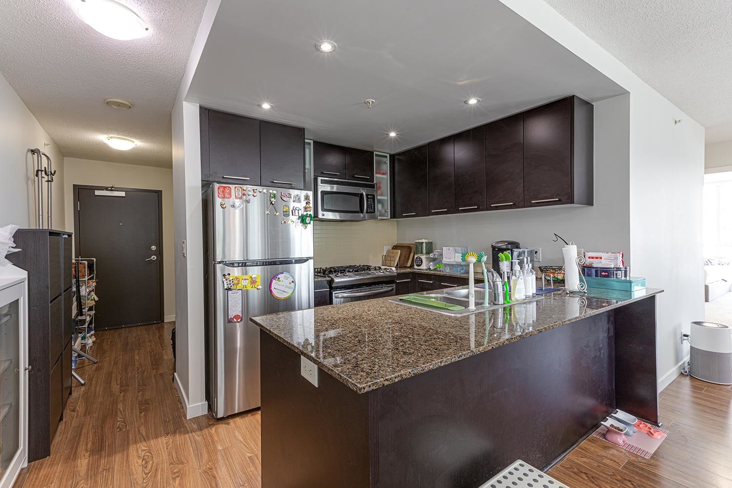 Listing Image 9