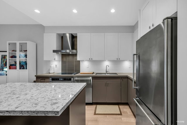 512 - 3399 Noel Drive