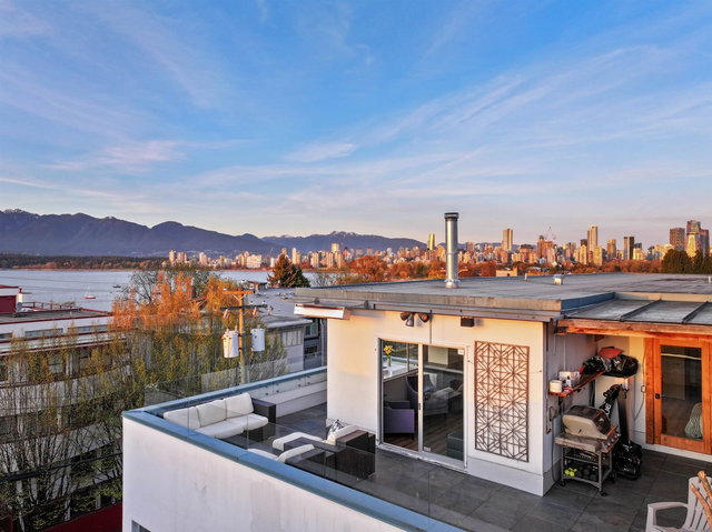 306 - 2469 Cornwall Avenue