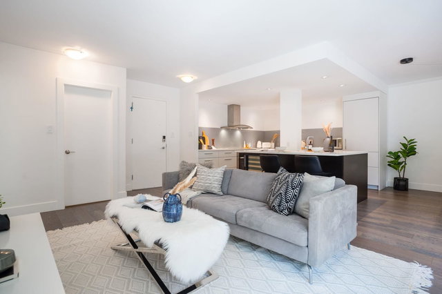 316 - 4900 Cartier Street