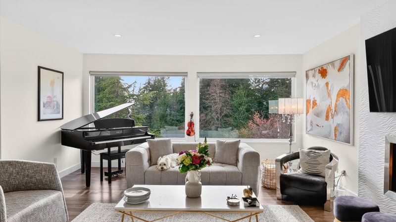 668 Alpine Court, North Vancouver, V7R 2L8 | Image 3
