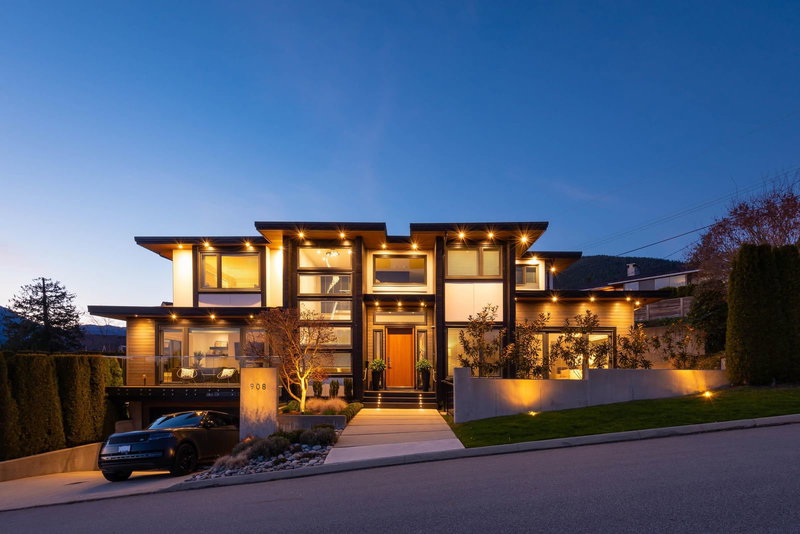 908 Beaconsfield Road, North Vancouver, British Columbia