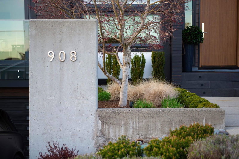 908 Beaconsfield Road, North Vancouver, V7R 1S8 | Image 2