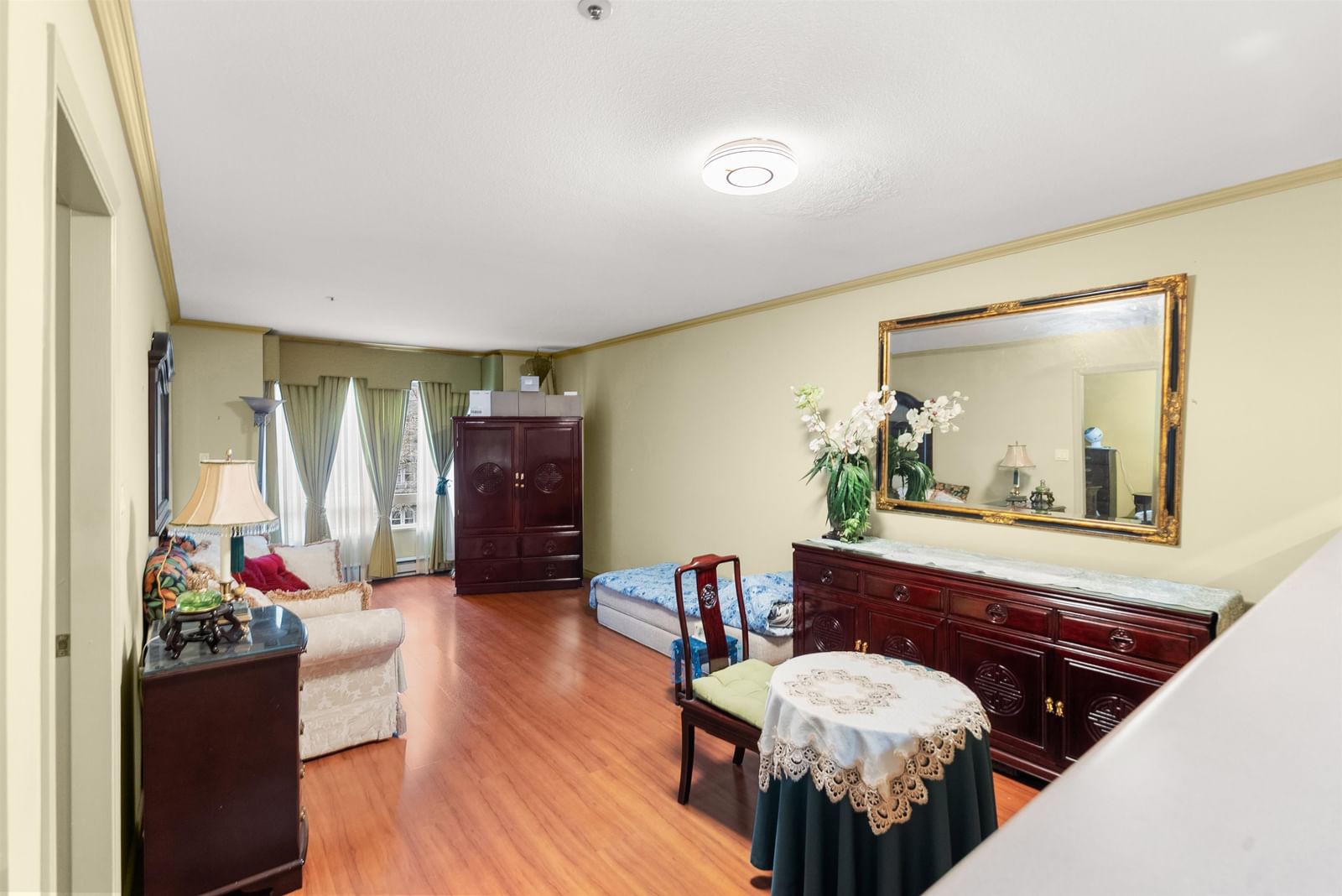 Listing Image 14