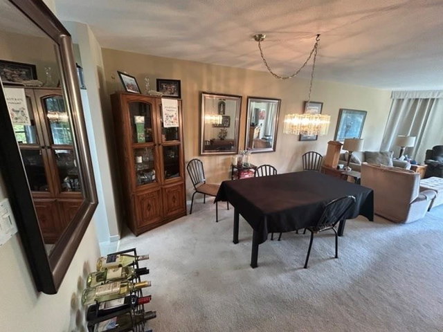 810 - 1327 Keith Road E