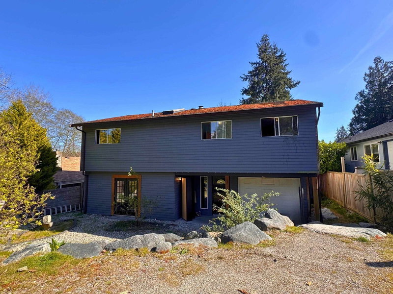 5799 Anchor Road, Sechelt, British Columbia