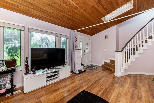 1136 Lansdowne Drive