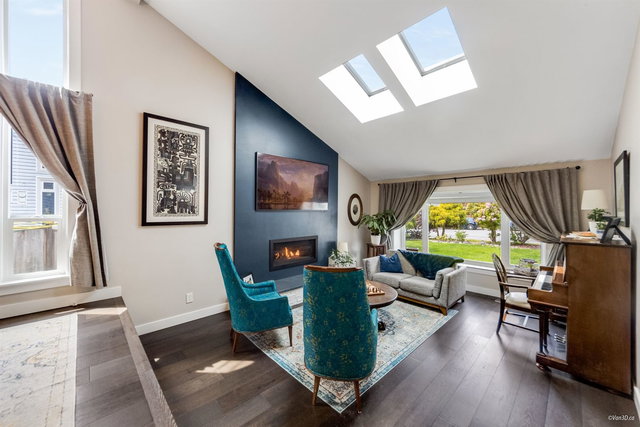 38582 Westway Avenue