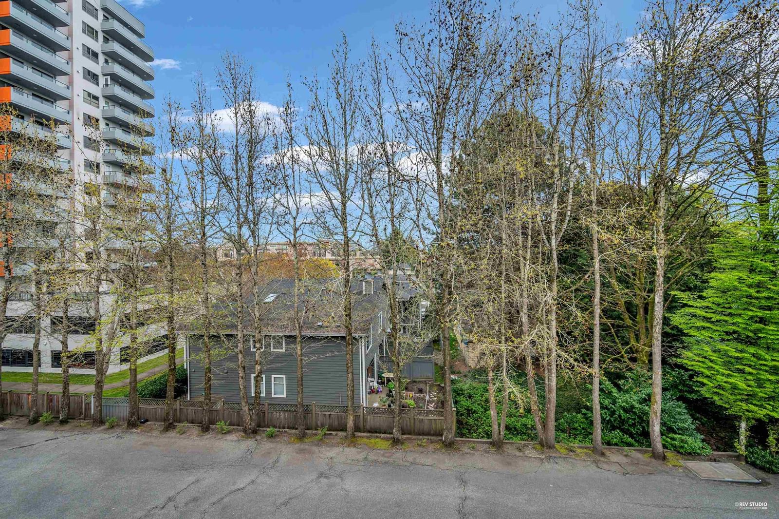 Listing Image 18