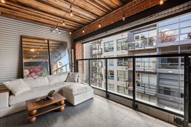 410 - 388 1st Avenue W