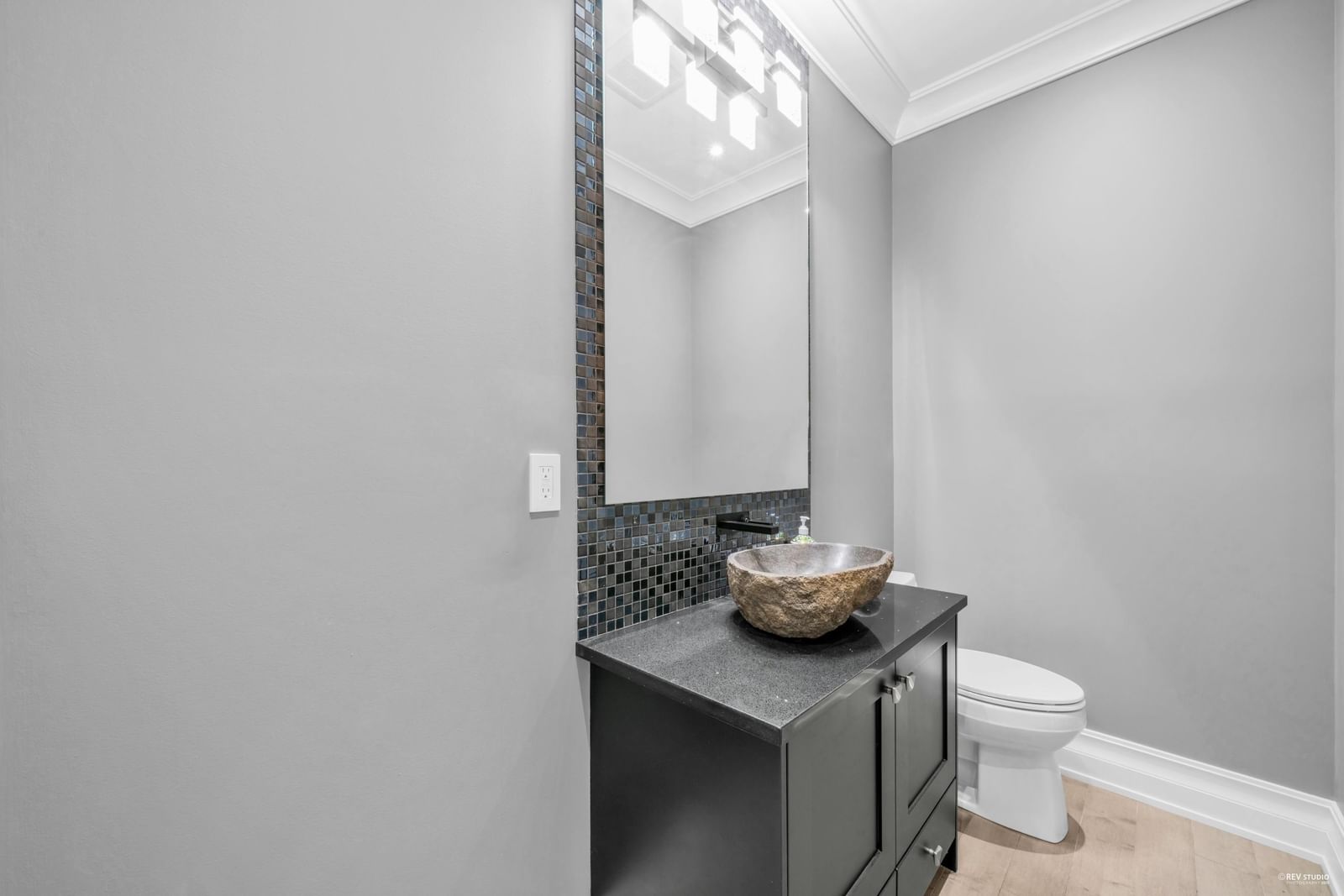 Listing Image 30