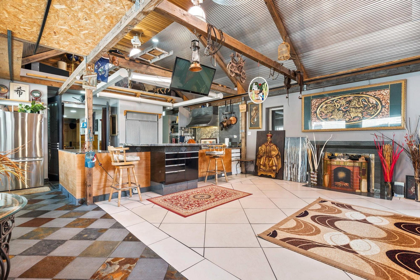 Listing Image 4