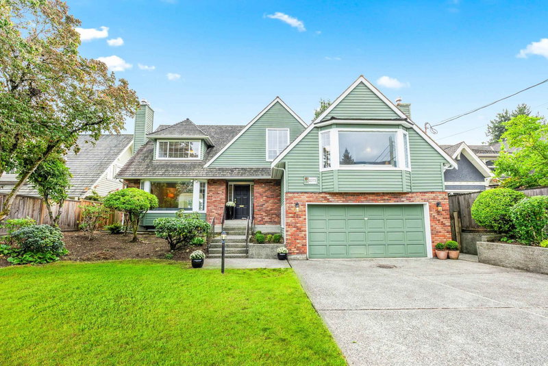 2372 Kings Avenue, West Vancouver, British Columbia