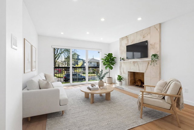 2085 Waverley Avenue