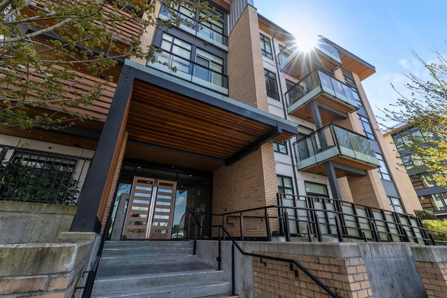 309 - 300 Salter Street