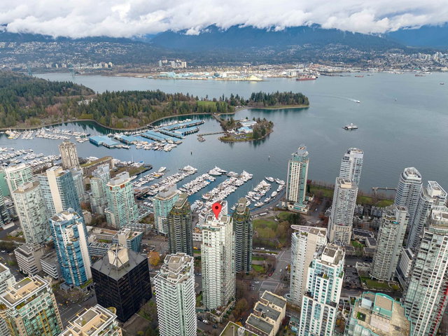 306 - 1328 Pender Street W