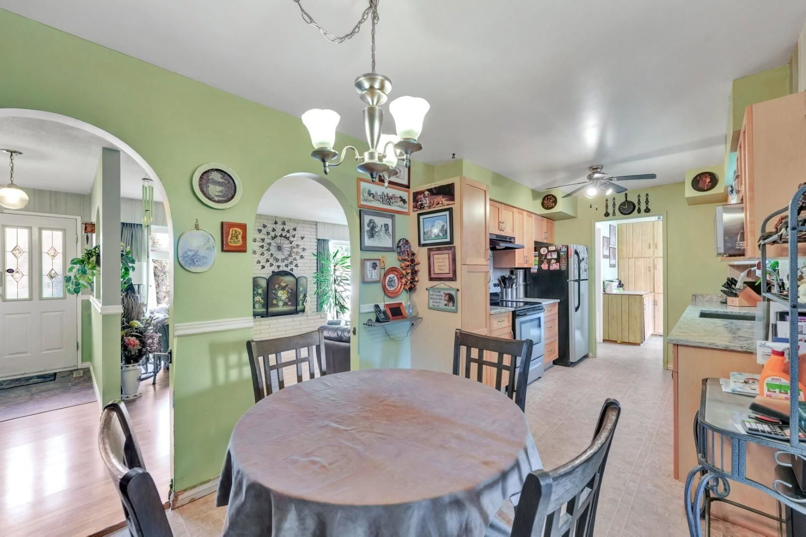 Listing Image 18