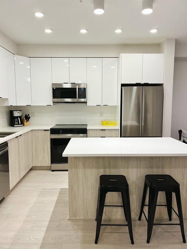 415 - 11655 Fraser Street