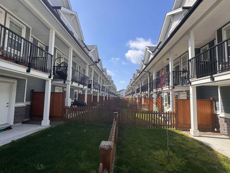 31 - 19501 74 Avenue, Surrey, V4N 6V7 | Image 3