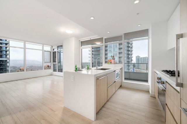 2307 - 6080 Mckay Avenue