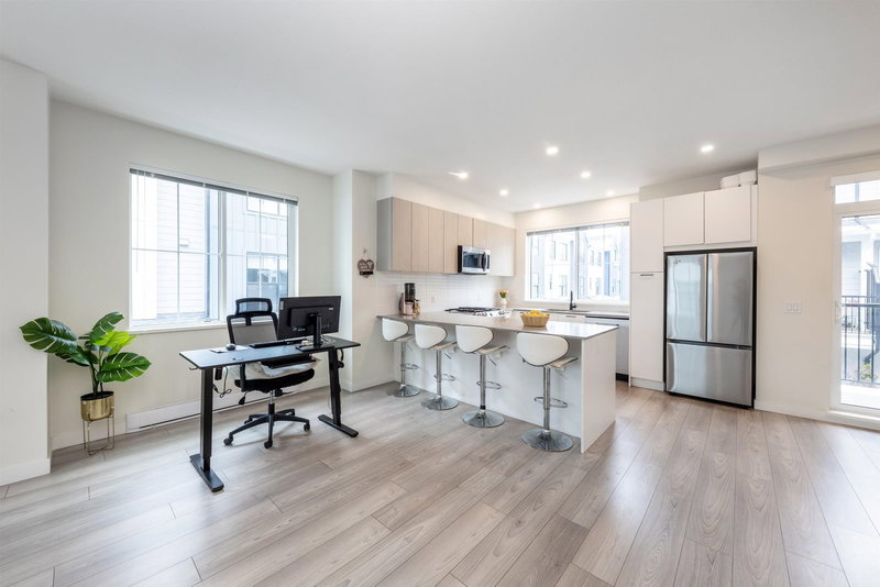 123 - 488 Furness Street, New Westminster, V3M 0M1 | Image 3