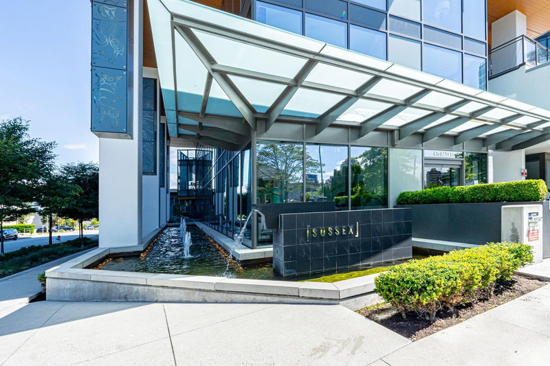 1801 - 4711 Hazel Street, Burnaby, V5H 0J9 | Image 2