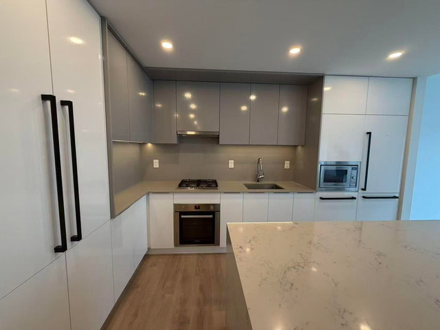 1801 - 4711 Hazel Street